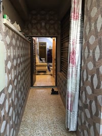 دار للبيع مساحه ١٠٠ متر  طابق ونص المكان الأمين شارع المكاتب شارع روضه...