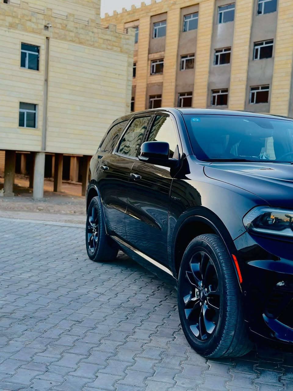 سيارة دوج  دارنكو  الموديل 2022 سيارة مواصفات فول ماعده الفتحه حادث باب خلفي  وره  السايق وبابين مكينه 5700  8سلندر  مصبوغات بأمريكا  سياره كفاله عامه و ماشيه 31  بغداد تحويل ثاني يوم  للستفسار على رقم ***********
