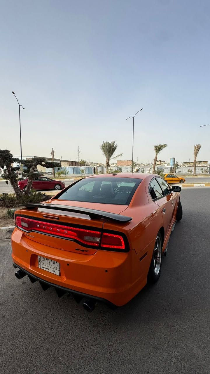 للبيع أو مراوس | Dodge Charger 2014 محرك هيمي 5.7
سيارة قوية واستعمال شخصي
المواصفات:
محرك 5.7 HEMI V8
داخلية جلد
تدفئة وتبريد للمقاعد الأمامية
تبريد خلفي
مري هيتر
شاشة كبيرة
كاميرا
شفتات تبديل على الستيرن
دمام بالصندوق
التفاصيل:
الممشى: 90 ألف كم
رقم بغداد
قابل للتحويل ثاني يوم
لون مميز
ملاحظة:
حادث خفيف (جام لغ + بنيد)
ويوجد جام لغ أمامي كلير بدون دواخل
📍 مكان السيارة: بغداد – حي الحسين
💰 السعر: 15,000 دولار
📞 *********** بغداد, العراق
