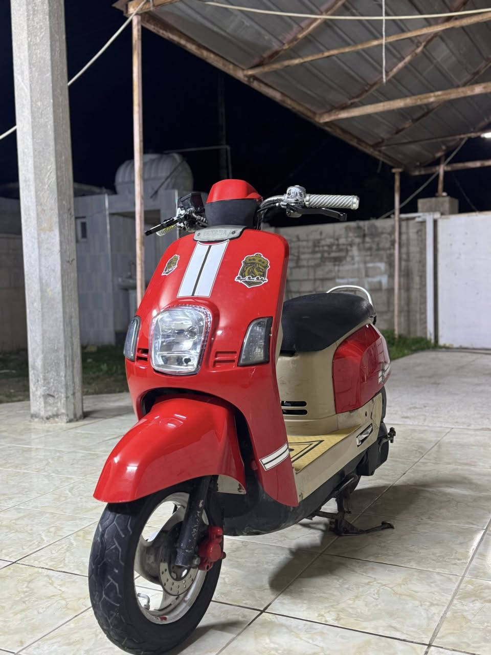 السلام عليكم ورحمه الله وبركاته
بولـيس 2008 كابريتر للـبيع الدراجه جاهزة الاخر حبايه اي نقص مابيها كلها شغاله هندر سلف اشاير كلوبات دشبول سرعه كيج بانزين كلشي شغال كفرات مختمه بلادي مكينتها حلوة متسمع اي صوت تجي  سعرها 550 وبيها مجال كلش قليل للشراي 
مكانها ديالى الخالص هبهب للاستفسار *********** 
يولد جماعة 450 لحد يراسلني 👍
