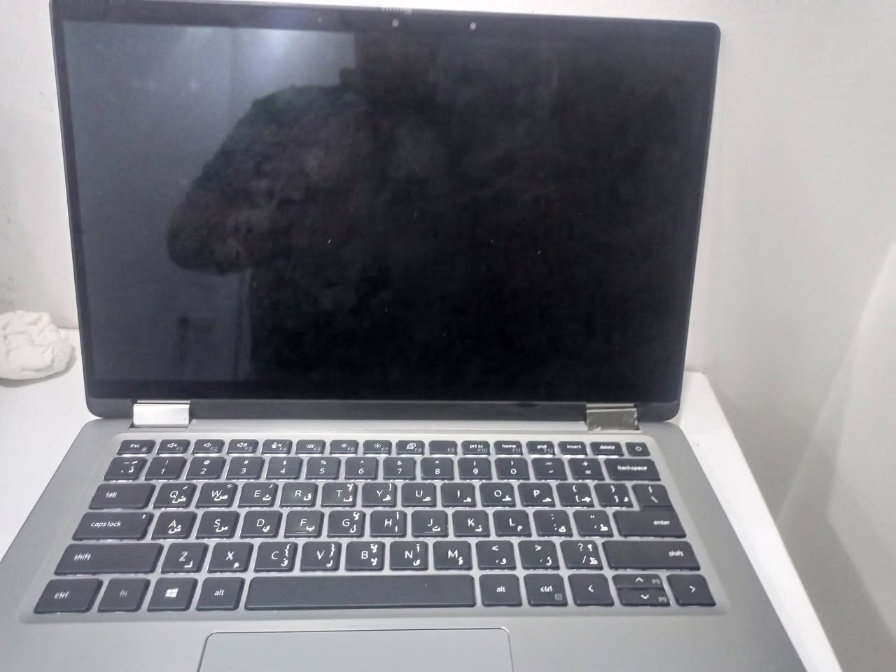 لابتوب نوع dell
Processor core i7 gen 10
Ram 16GB
Screen touch 15"
Hard 512 ssd

Models Latitude 7410

البيع للسعر الاعلى 

صوره 🥹👇👇👇👇👇👇
 فيها خلل بسيط بالنرمادة موضحة بالصورة


**إذا كنت صاحب هذا الإعلان وتريد حذفه لأي سبب، رجاءا أرسل رسالة إلى الدعم الفني**