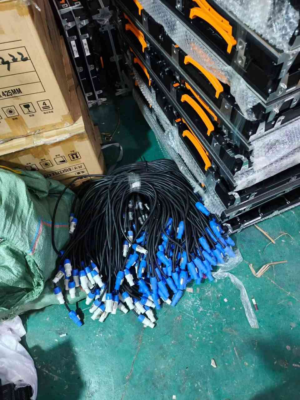 Sell 33 sqm Abison P2. 9, high brush chip, Nova system, arc lock, fineness 90% new,Hello, I am selling second-hand stage equipment, there is a need to contact me Oh.


**إذا كنت صاحب هذا الإعلان وتريد حذفه لأي سبب، رجاءا أرسل رسالة إلى الدعم الفني**