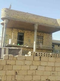 بيت طابقين البيع مساحته ٧٠٠ متر ابيع اقصاد  تطي نص ويبقه نص اقصاد زرعي...