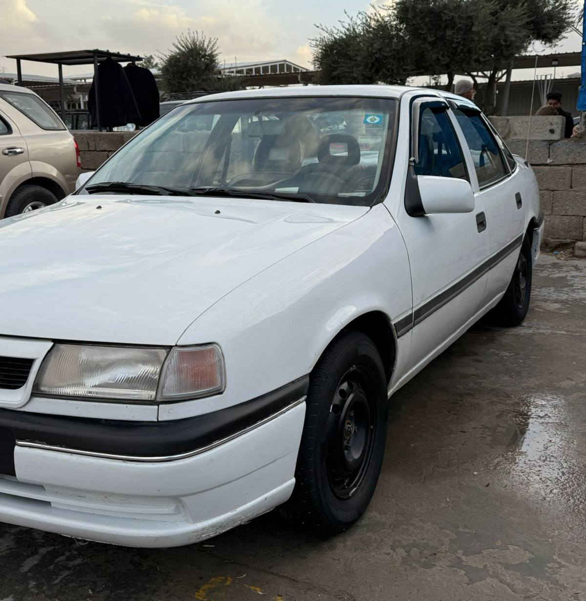 للبيع اوبل فكترا موديل 92 رقم كركوك محرك 16 سنوية وهزة ورقم كله جديد بيها كود بانزين سيارة بدون صبغ شرط السعر 47$ للاستفسار اتصال برقم *********** فقط اتصال مااجاوب تعليقات
