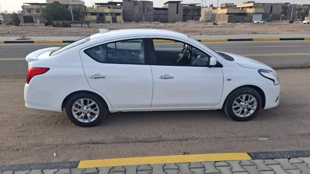 السلام عليكم شباب
نيسان سني هندي 24 للبيع بليته الزرگه
فول مواصفات تبريد قطعتين و جام كهرباء وحساسات خلفيه ومكفوله كفاله عامه والسيارة على ايدي صار اكثر من سنة حتى الدوسات و العدة بعدهن بالصندوگ ماشيه 46500 وقابل للزياده السعر 127  
***********
