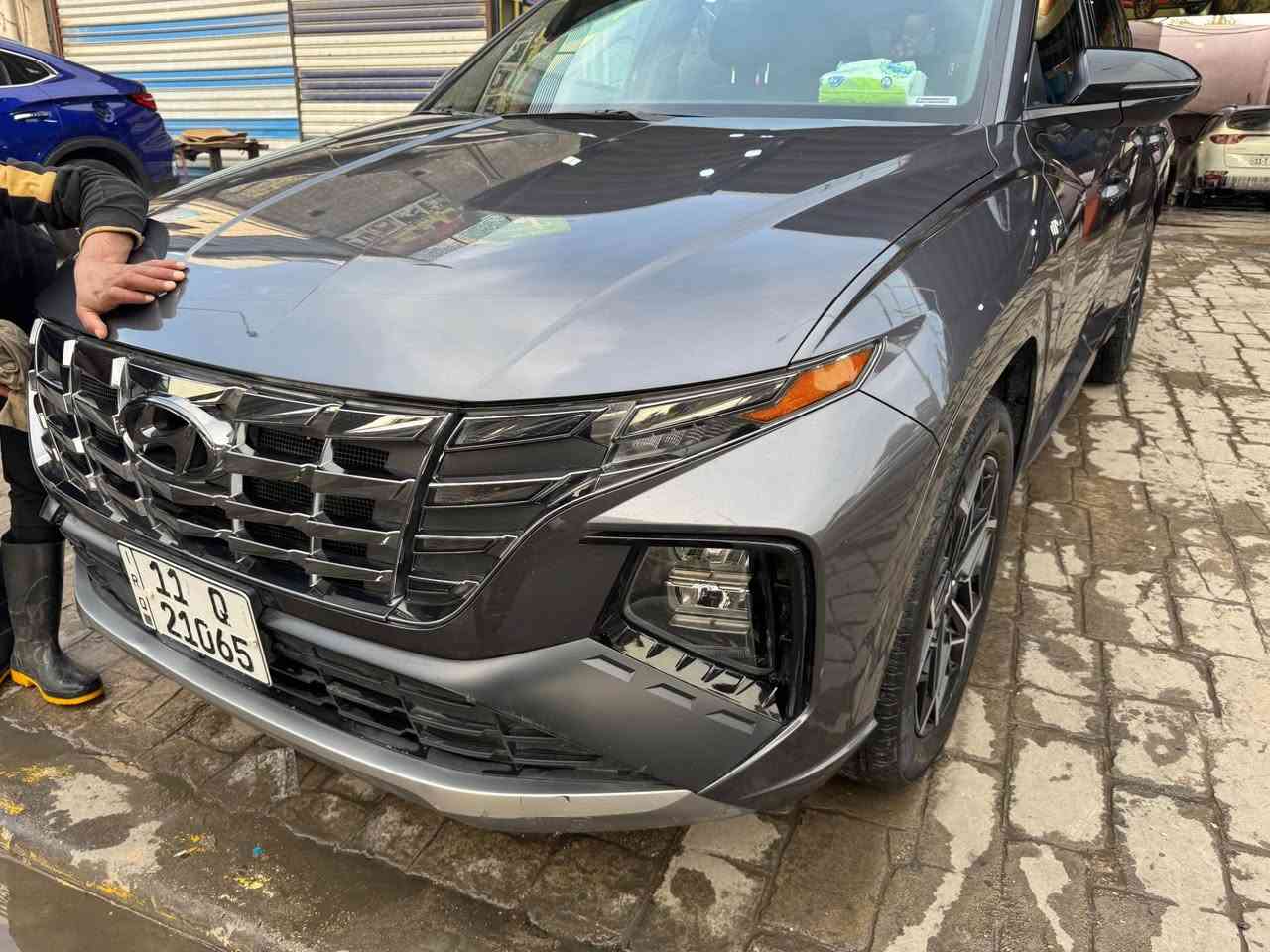 HYUNDAI TUCSON HYBRID 2024 N LINE
هيونداي توسان هايبرد 2024 ان لاين
  
محرك 1600cc
الموديل2024
           
           ====== الاضافات👇👇

فتحه بانوراما 
شاشه كبيره نفكيشن
بصمه
رادار امامي
مانع تصادم
تحديد مسار
نقاط عمياء
كامره خلفيه
كراسي مختم ان لاين جلد مع شامو
كرسي كهرباء 
كراسي تدفئه
مثبت سرعه
تحكم ستيرن
نظام قياده ذاتيه
تشغيل عن بعد سياره
شاحن وايرلس
هاند بريك كهربائي
دفع رباعي 4X4
باب خلفي صندوك كهرباء
اضويه اماميه زنون LED
كشافات ضبابي LED
اضويه خلفيه LED
نظام GPS خرائط
3 انظمة قياده NORMAL/ECO/SPORT
بلوتوث 
مدخل USB + AUX

للتواصل /   *********** بغداد, العراق
