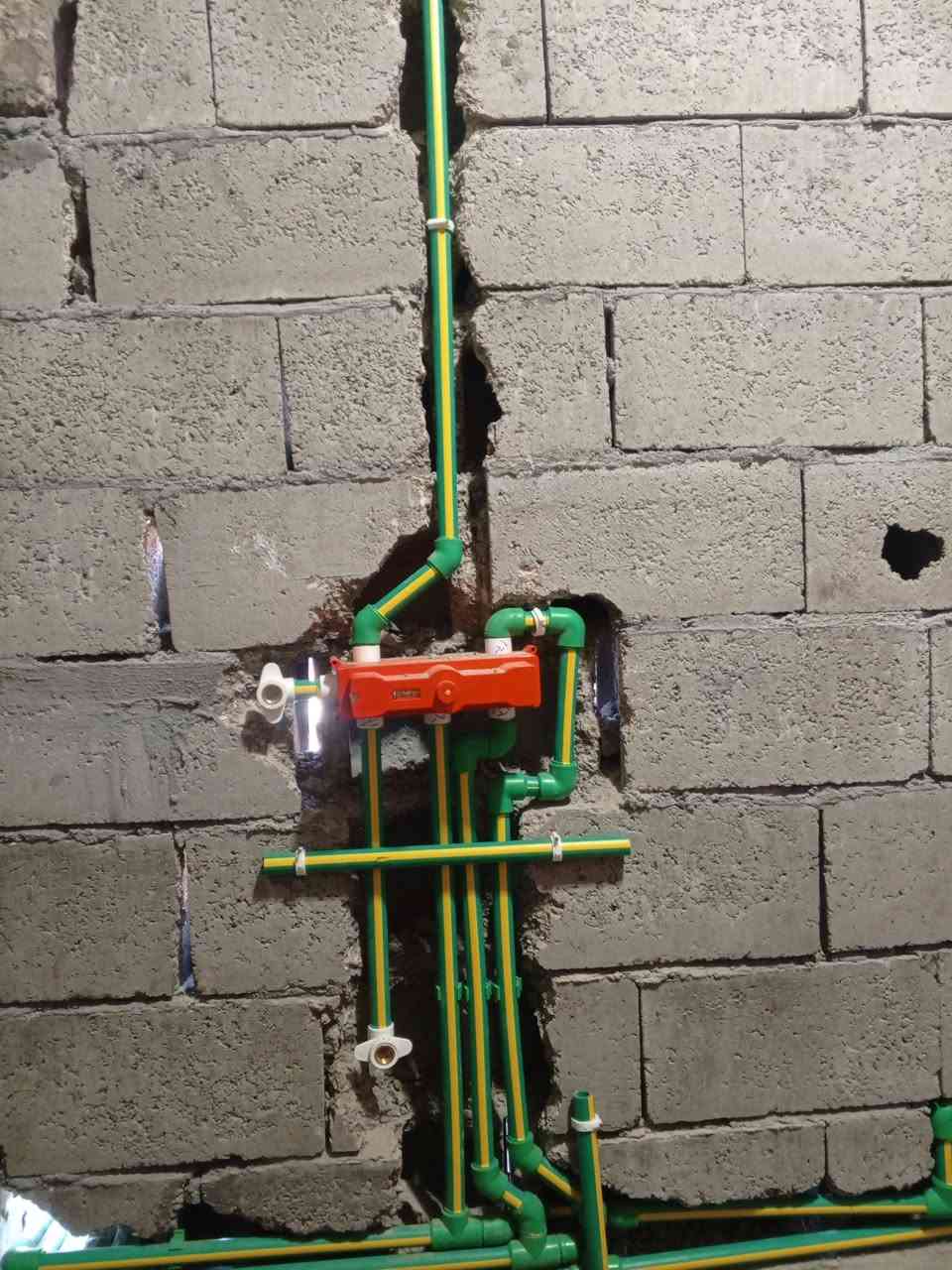 تأسيسات الصحيه عامه ماء مجاري غاز. اسعار مناسبه جدا هيت وجميع الاقضيه والنواحي للاستفسار الاتصال او واتساب ***********. وصيانه
