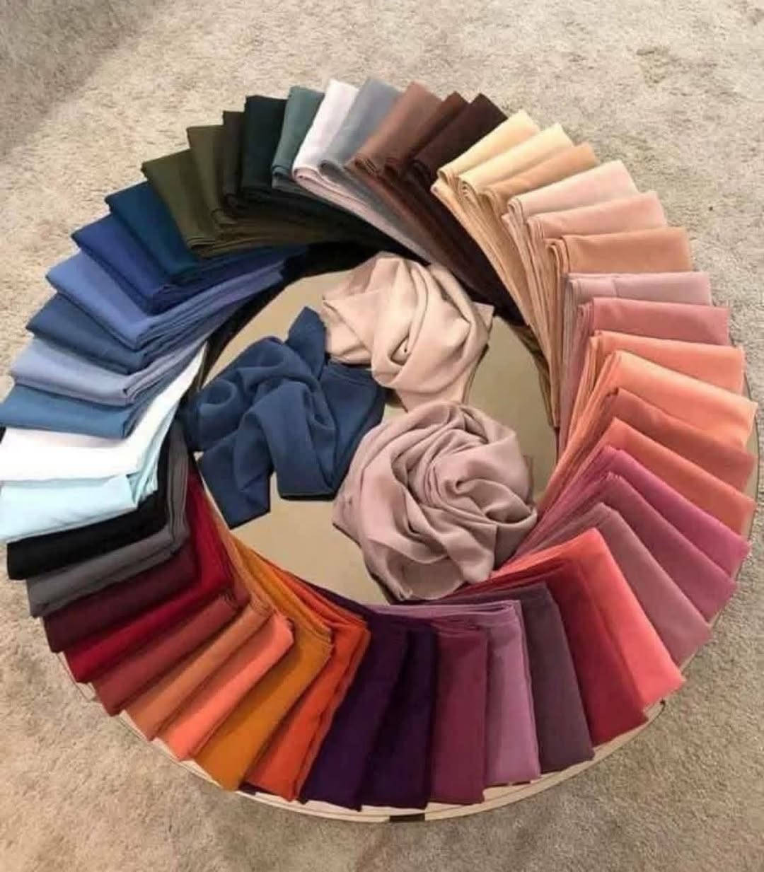 ❤️شال جرجيت ساده الخامه الخشنه الاصليه شرط الفحص  
  
متوفر 48 لون 4 كروبات     

 سعر 3 تلاف        

🚕 توصيل لجميع المحافظات 6 بغداد 5 

🤔 للاستفسار مراسله الصفحة وتساب ***********
