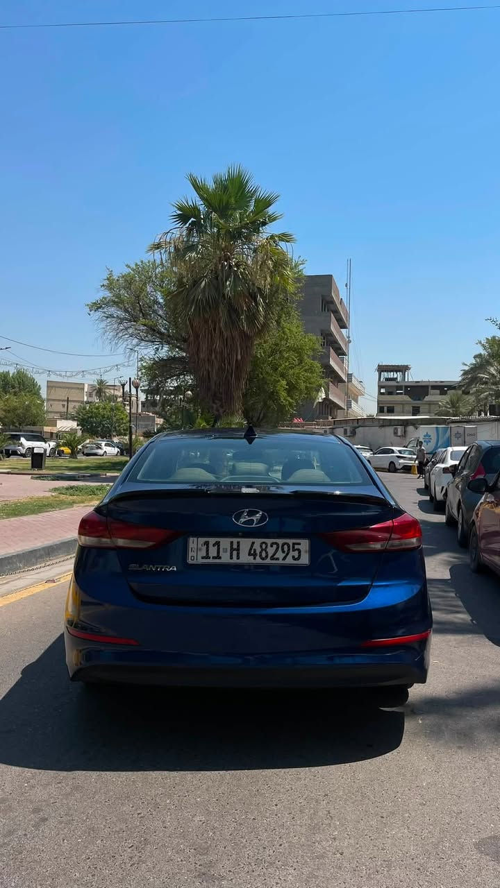 النترا موديل ٢٠١٧ بجم كبس
حادثهة بابتين يمين وجاملغ خلفي والتكمة بيهة صبغ
مواصفات عادية 
شاشة اصلية كار بلي
صدر جديد
ادامة جديدة محرك وكير مكفولات
تبريدهة ثلج
رقم بغداد دولي
السعر ١٠٨ وبيهة مجال قليل
مكاني الاعظمية 
***********
