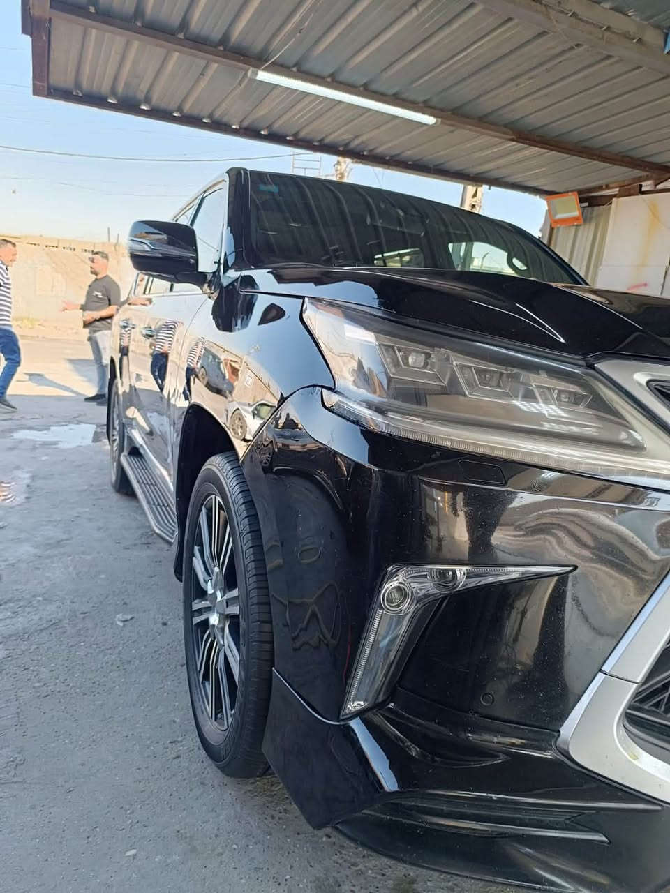 سلام عليكم
لكزز super sport
موديل 2019
ممشى ١٧٥ الف كيلو 
رقم بغداد انكليزي مميز 
كير محرك كفاله 
صبغ ربع من باب الصندوك فقط
تبديل بيها حاملغ و بنيد مال وكاله مبدله نفس لون
السعر  510$ 
مكاني غزاليه 
***********
