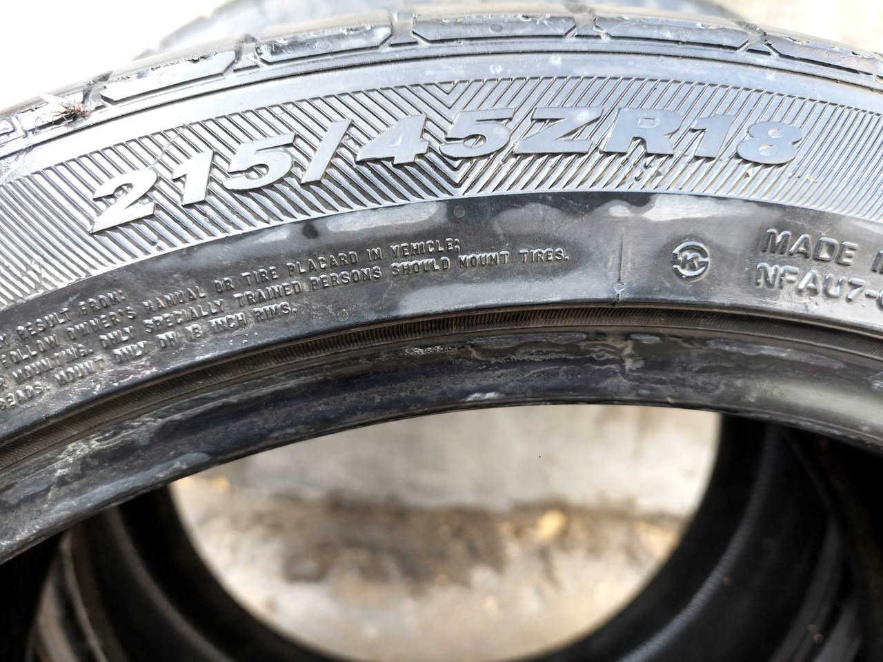 بعد التحية الطيبه قيم واخذهن حجم 215/45/18


**إذا كنت صاحب هذا الإعلان وتريد حذفه لأي سبب، رجاءا أرسل رسالة إلى الدعم الفني**