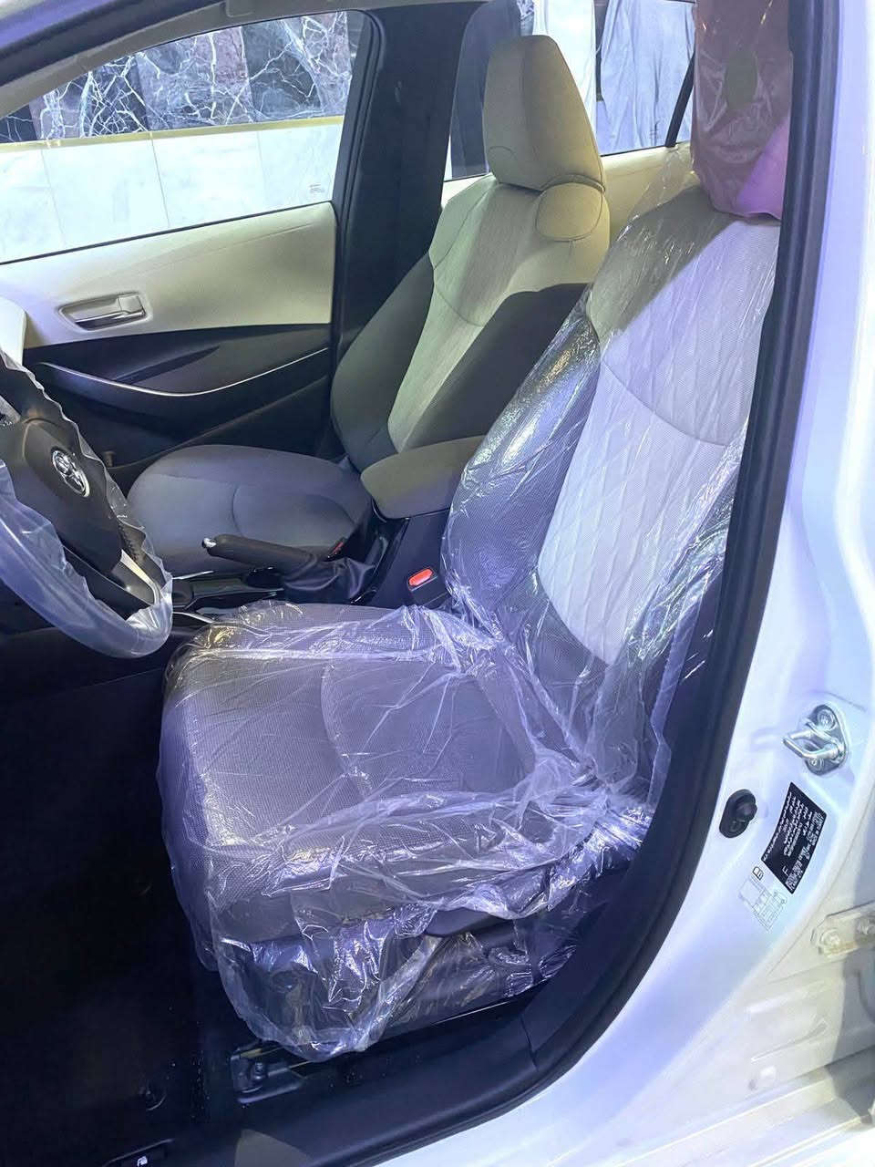 السلام عليكم كورولا للبيع موديل 24 ساز اصلي فول مواصفات واحد على واحد رقم بغداد تحويل ثاني مباشر سياره كفاله عامه من الصبغ من البارد من التبديل سياره ام الضمان رقم بغداد ثاني يوم تحويل انجليزي فول مواصفات واحد على واحد بصمه فتحه حساس امامي خلفي شاشه كبيره دواره كاميرا ساز السياره ام الضمان مكان السياره بابل السعر 197 وبيها مجال بسيط انا مكلف بالنشر السياره سياره مال دكتور وعلى ايده*********** ما متواجد على الفيس داخل بيجي
