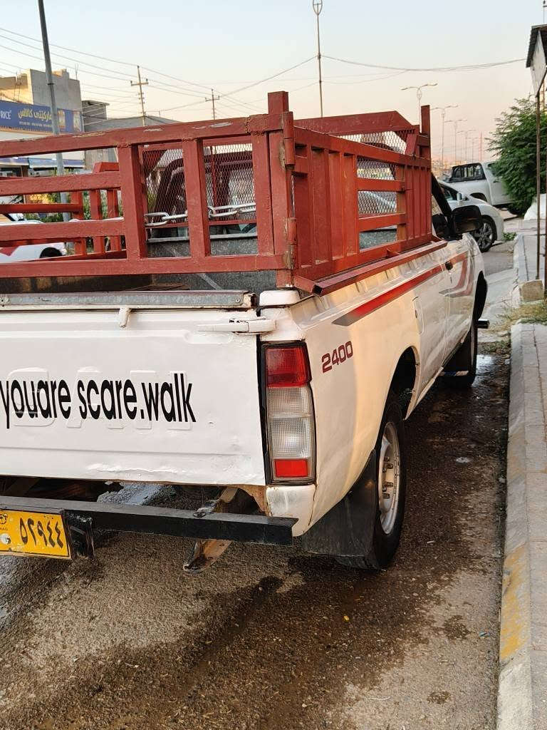 نیسان تاک ۲۰۰۲ تە بردی بێ پاوەر
ئاڕمی پلاستیکی هەولیر
بەشەرتی ئەڕمو ئەوەلیاتوغرام
گیرومەکینە ئەکسلو سەقفوشانوتەوڕەقە بەشەرت
کامل جایز کراوە بو بار
٦٨گەلاو ماعمەلەیەکی کەمی برایانە
***********
*********** السليمانية, العراق
