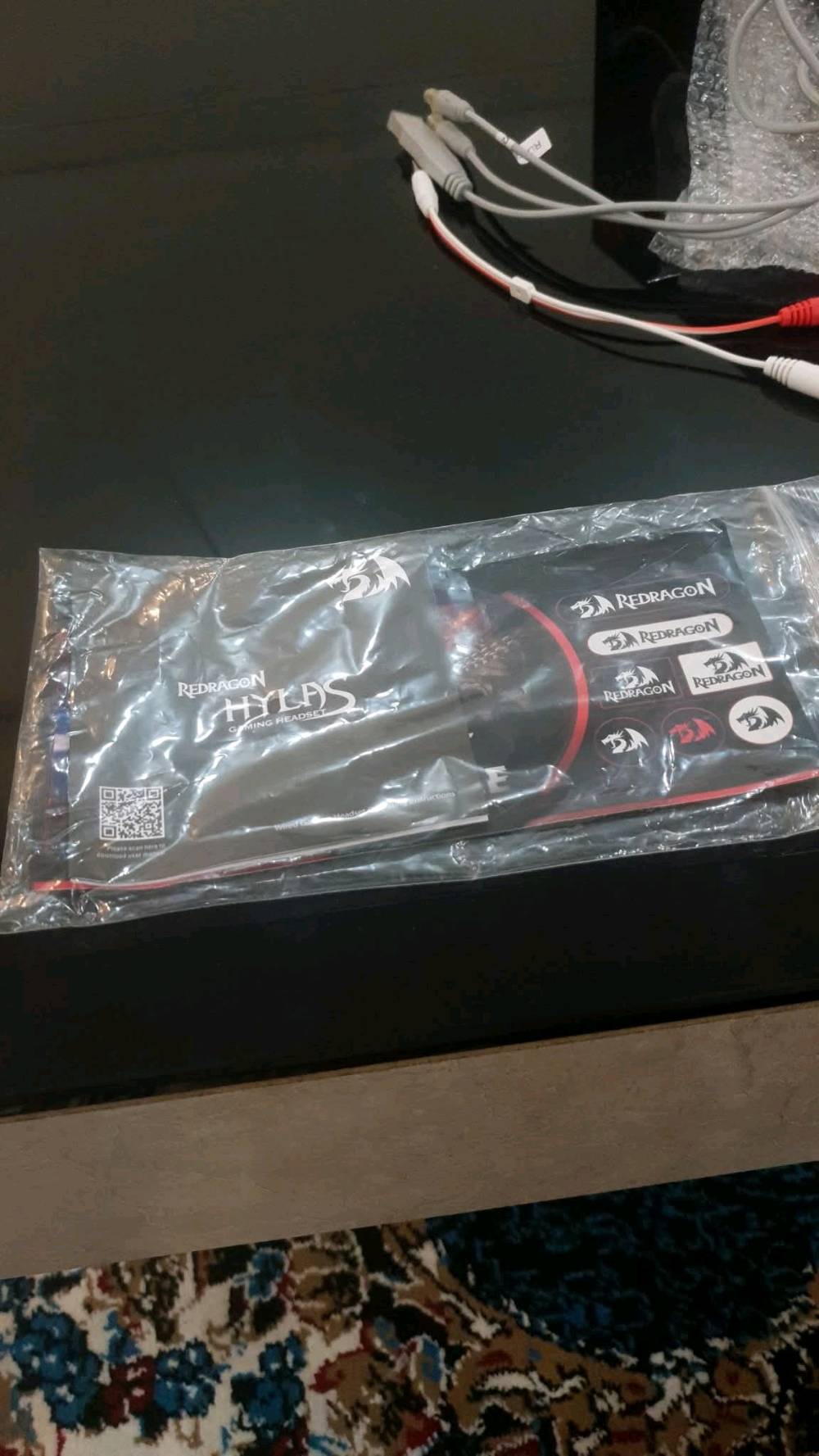 السـلـام عليكـ۾

سماعة ريدراغون كيمنك للبيع
مواصفـــــات🤦🏻‍♂️: 

_عازلة للضوضاء والصدى بشكل جزئي
_اضاء  RGP ملون
_ميكرفون عالي الوضوح

تتوافق وي اجهزة الكونسل والـPC والموبايل
السعر» 25 الف وبيها مجال
مكاني بغداد