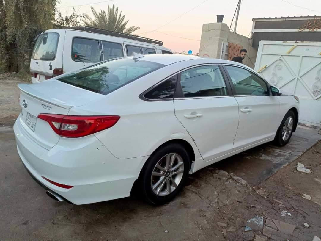 السلام عليكم
سوناتا 2016
 وارد بدون حادث
حادثها بالعراق خشم الجاملغ الأمامي بارد
سياره بدون صبغ بلاديه 
سياره كلها بلادييه
رقم بغداد.   نكول مميز 
مشروع وطني بأسمي
مكان السياره الغزاليه
السعر140 وبيها مجال 
 ***********
***********
استفسار اتصل
