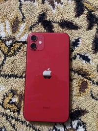 ايفون 11 عادي ذاكره 128 كارتونه متتابق بطاريه 100 مبدل بطاريه بس جهاز ...