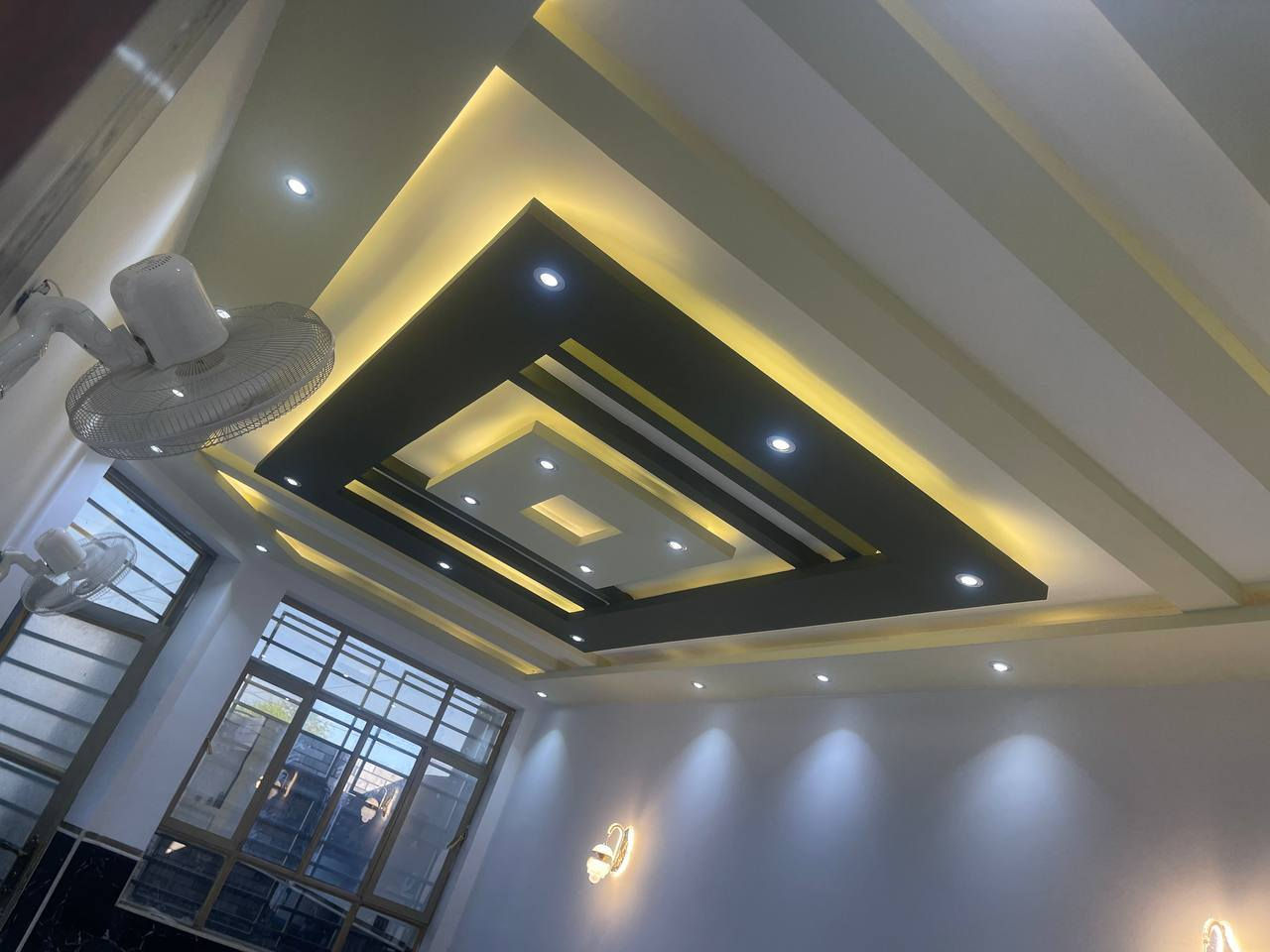 صباغ منازل داخلي و خارجي مع عمل ديكورات باسعار مناسبه
للتواصل معي خاص او رقم هاتفي
***********. داخل كربلاء فقط
