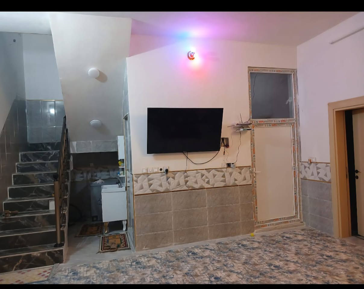 اعلان رقم (820)
بيت زراعي ركن طابق واحد للبيع 
مساحة/210م 
العنوان/قرب مدرسة اماني 
السعر/87 مليون 
--------------------
للاستفسار اكثر مراجعة مكتب محمد الواقع في فلكة راس فرع جامع الامام علي او اتصال بالارقام التالي 
***********
***********
نستقبل كافة عروضاتكم سكنية وتجارية في كافة المناطق طوز و كركوك...
