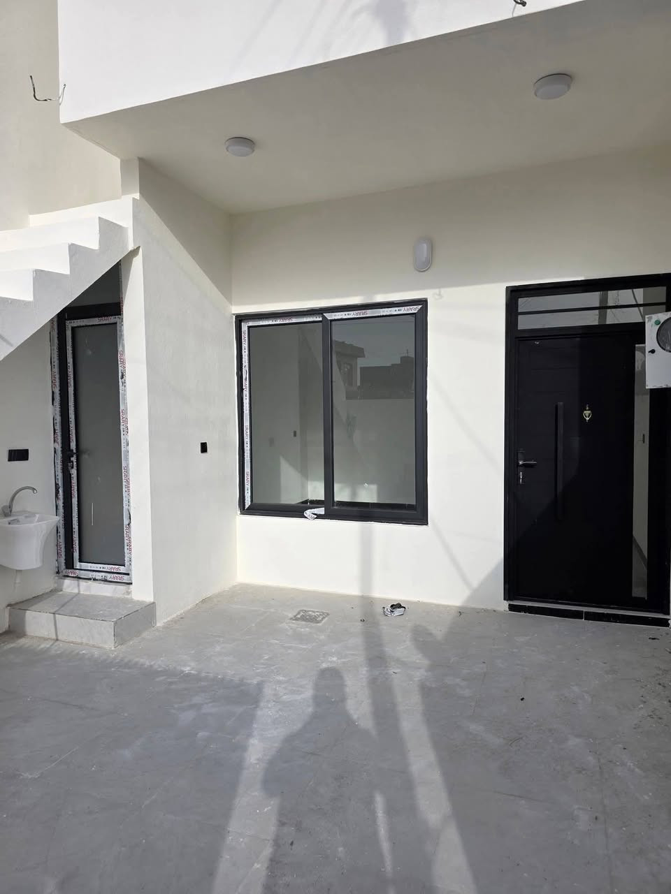 #دار #للبيع  🏠  
#المساحة :-  120 متر
#العنوان :- القادسية/ 16أب قرب شارع و شارع تبليط

#تفاصيل الدار 🏡 
_ ط/١
- استقبال 
- هول 
- غرفة نوم
- مطبخ بارد
- مطبخ حار 
- صحيات 
- كراج سيارة.
- درج خارجي 
نضام دكت و ثقوف مغربي.

     
#للأستفسار الأتصال على الارقام التالية :-🔶️
 📞 *********** 📲
 📞 *********** 📲
أو مراسلتنا عبر { فايبر ــــ وتساب ــــ 📲} 
أو مراجعة #مكتب شوان للعقارات والمقاولات الكائن في الحرية علاء سايدين بنجاعلي مقابل جامع عبداللة و حديقة مثلاث
{  #نتشرف #بزيارتكم }
