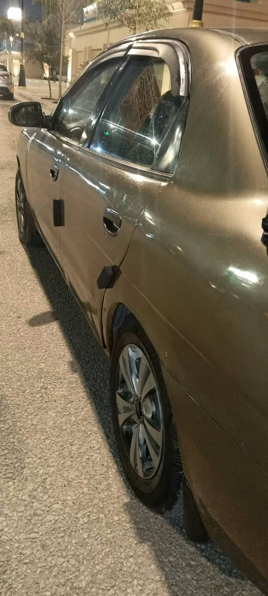 السلام عليكم 
دايو نوبرا موديل. 97
مكان كربلاء   
السعر 32 وبيها مجال 
السياره نضيفه وحلوه جهازه من كلشي 
رقم. ***********
