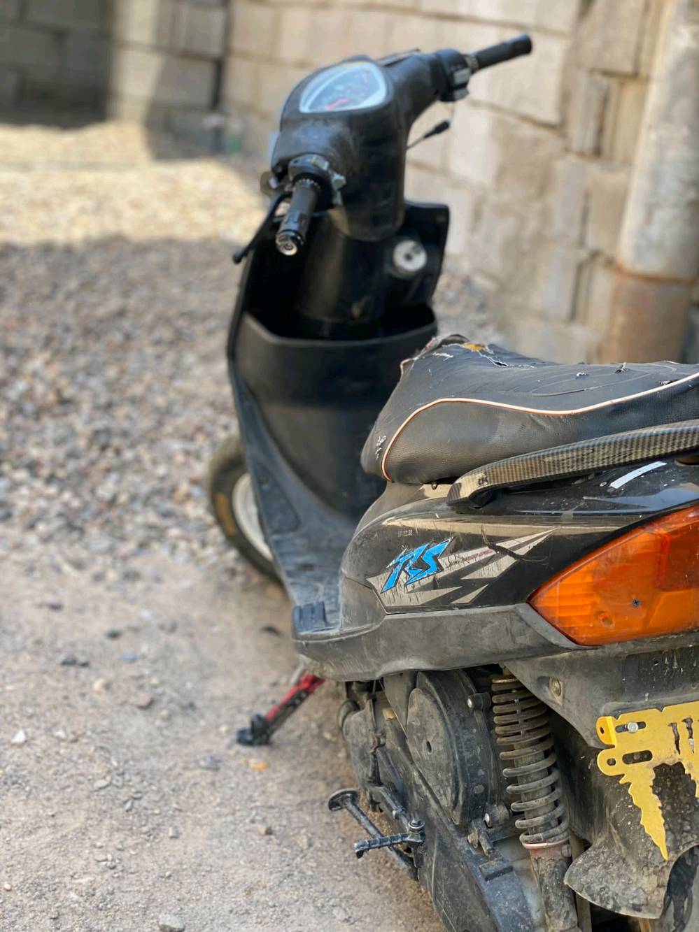 ماكس للبيع نضيفة كلشي شغال بيهة السعر 650 الف وبيهة مجال قلليل حگ الجيةمكاني ابو الخصيب سراجي 
