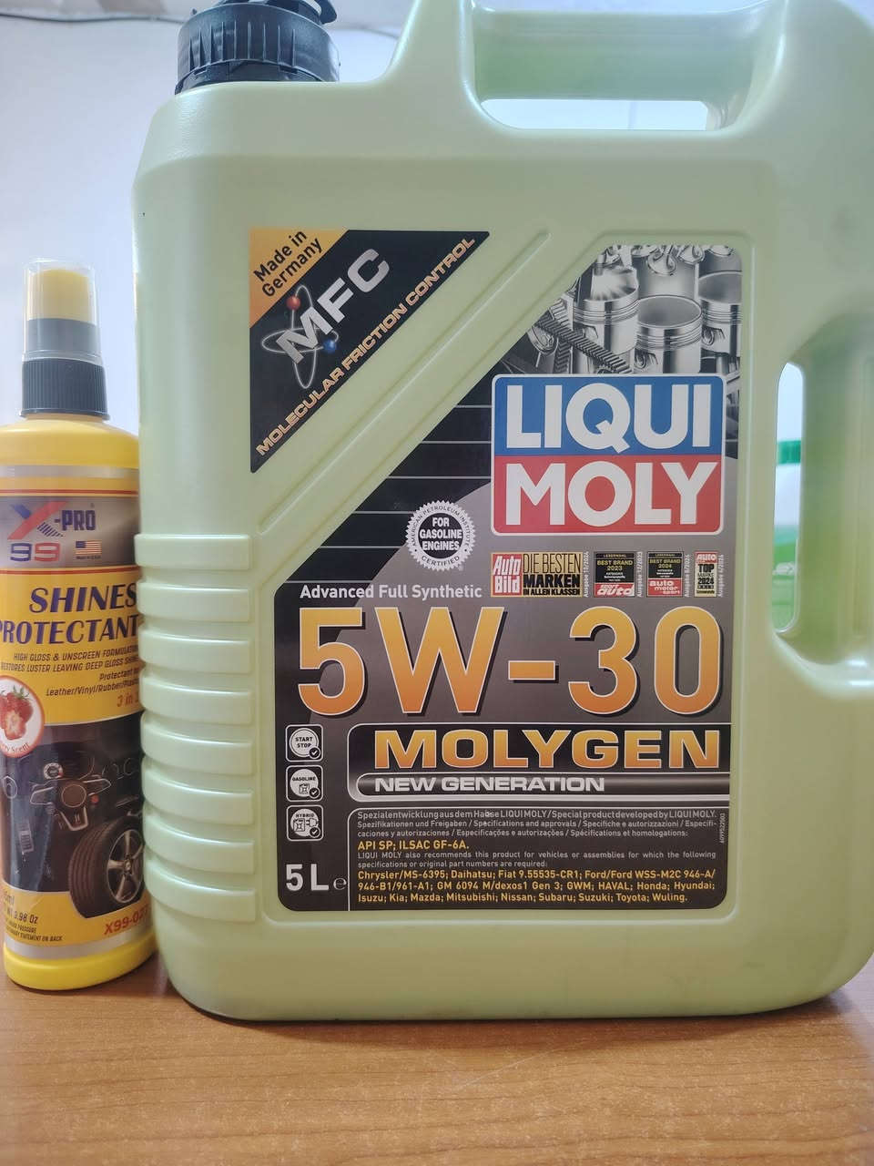 اللهم صل على محمد وآل محمد..
وصول وجبه جديده من الزيوت اليابانيه والكوريه والالمانيه الاصليه  بأحدث المواصفات وذات منشأة وتعبئه زيوت ذات مصادر موثوقه وضمان وأمان لمحرك سيارتك ضمان مسير 5000KM فأكثر حسب المعايير والصيانه الدوريه للمحرك.. 💯💯
عليك التجربه وعلينا الضمان 💯💯💯
مع كافه الخدمات المجانيه 💯✌️
العنوان
 الدجيل /خلف البانزيخانه الحكوميه/مقابيل غسل السيارات علي ليث
للاستفسار اكثر...
***********  حسن
زورونا تجدون كل ما هوه جديد وامن لمحرك سيارتك💯 فأهلا وسهلا بكم ♥️
Hassan Ali
