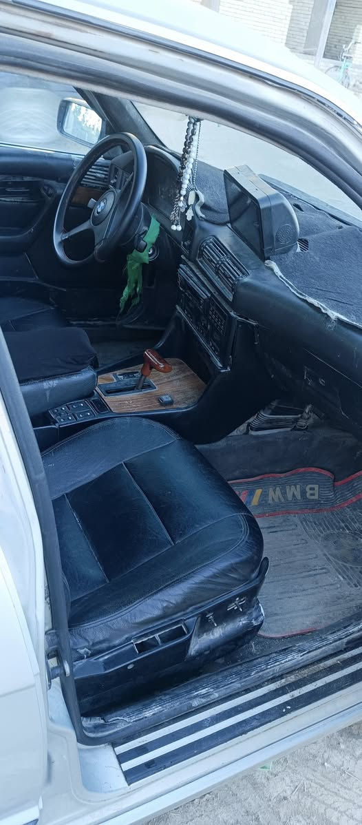 بي ام دبليو 535 رقم انبار بااسمي السياره جاهزه حداديه وكهربائيات
نقص فقط لاتيتر تبريد وصبغ سنويه ل30 السعر 38مكان السياره بابل المسيب للاستفسار اكثر الاتصال ***********
