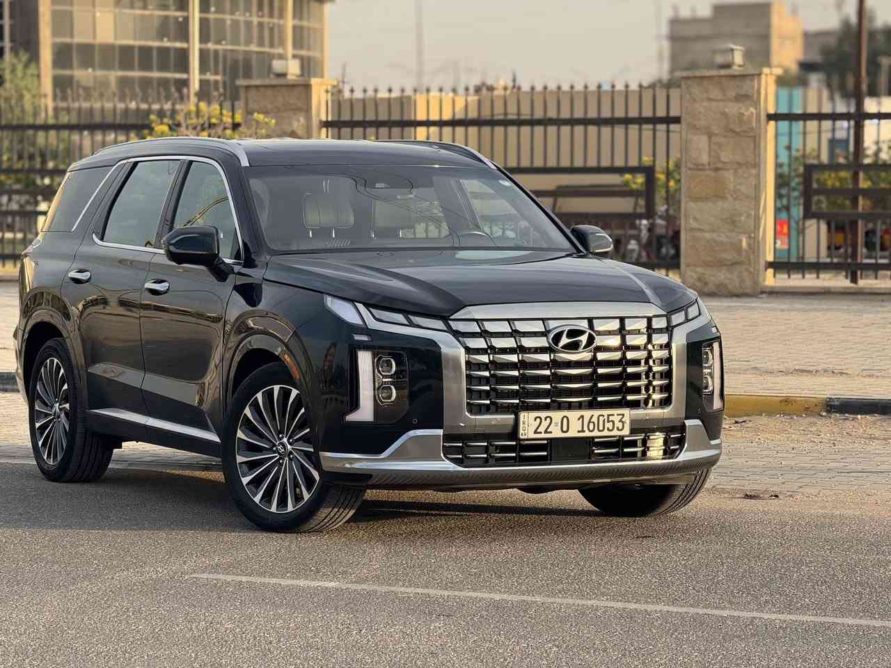 سلام عليكم
باليسايد كليكرافي 2024 ماشية 7000mi يعني ١٣الف كم 
السياره جديده اخت الزيرو 
المحرك  3800
المواصفات:
داتا شو
حساسات ورادارات 360 درجه
5 بصمات
الصندوق كهرباء
كشافات Led
لايتات وبك لايت Led
ويل حجم 20
بانوراما
7 راكب
المقاعد كلهه كهرباء
المقاعد كلهه تدفئة و تبريد
مقعد السايق مساج 
مقعد السايق خزن ميموري 
قيادة ذاتيه
نقطة عمياء
تدفئة ستيرن
التبريد بيانو
4x4 فور ويل
اكثر من وضع قيادة
sport
smart
eco
snow ثلجي
فورويل
توقف ذاتي
كامرات 360 درجه
انارة ولدات ترحيب
شفتات بالستيرن
المراية الوسطيه تعرض فيديو فول HD 
تحكم ستيرن جهتين
بالبصمة السيارة تتقدم وترجع وتشغيل عن بعد
اوامر صوتيه
وبعد بيهه هواي مواصفات
السعر 315$ ورقة وبيهه مجال
للاستفسار 
***********
***********
