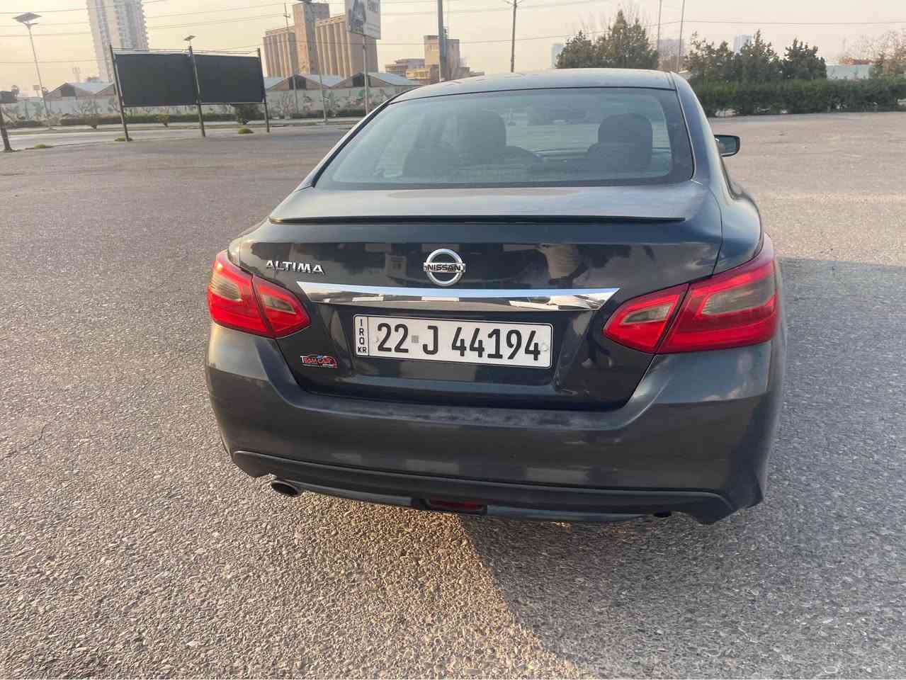 التيما. مؤ دلي 2016 
پا ر چه. هه يه. بي شوري
بي شؤري. بي پيشو پشت
ره قم. سه نه وي. نويه. گير و مه جبنه. 
ته بريت. به ردي. گير زي. به شه رت
سحر 93 ور قه 
*********** أربيل, العراق
