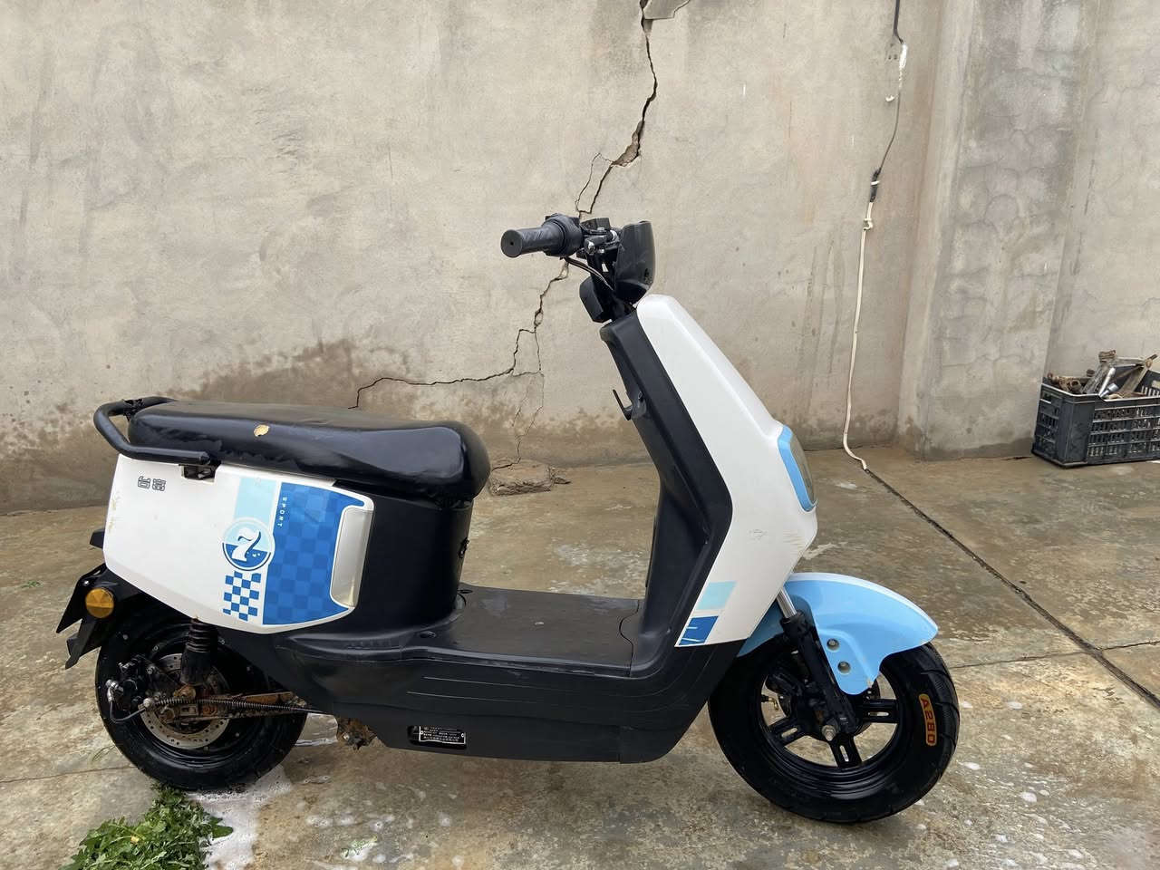 دراجـه شحـن للبيـع
دراجه كلش حلوه وفولل نضافه 

سرعة الدراجه 55km 

بـــ225 وبيهه مجال حگ الجيه 

📍سامراء القلعه 

الاستفسار ***********
