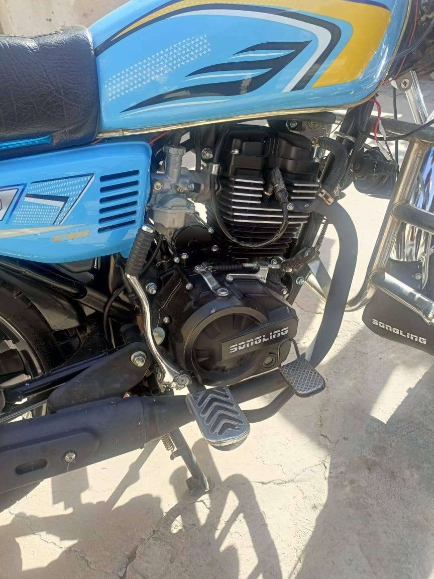 السلام عليكم دراجه للبيع مكفوله اوراق كامله مابيه اي نقص محرك ٢٠٠موديل ٢٦ وكلشي شغال بيه مكاني الطيفيه السعر ٩٠٠وبيه مجال بصيط هاذ رقمي ***********
***********
