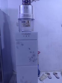 للبيع براد ماء كلش نضيف اخو الجديد السعر 75 قفل الشراي يخابر 077389645...