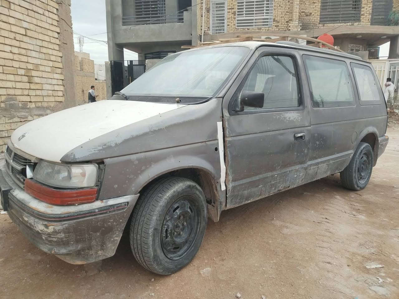 دوج كلايزر مديل 94
محوره مكينه وكير كرونه 2000
رقم نجف تحويل مباشر 
سياره مال عمل وين ماجان اطلع بيه مامحيرتني بس بانزين ودهن. 
مكان نجف حي النصر 
سعر 19 قفل
***********
