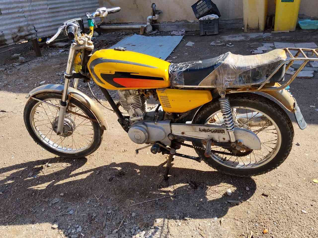 دراجه للبيع اي نقص ما بيها سعرها 300 وبيها مجال مكاني بصرة خمسة ميل


**إذا كنت صاحب هذا الإعلان وتريد حذفه لأي سبب، رجاءا أرسل رسالة إلى الدعم الفني**