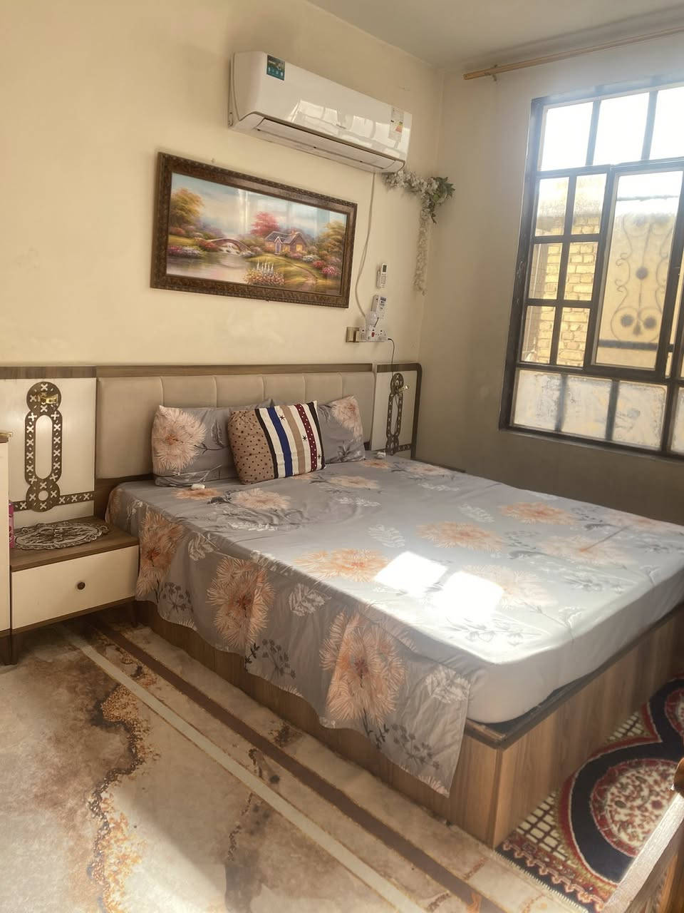 غرفه نوم للبيع معروضه امامكم بالصور السعر 700 الف قابل للتفاوض الي يحب  او قريب يراسلني خاص ويجي يشوفه مكاني التحرير قرب مدرسه سوريا


**إذا كنت صاحب هذا الإعلان وتريد حذفه لأي سبب، رجاءا أرسل رسالة إلى الدعم الفني**