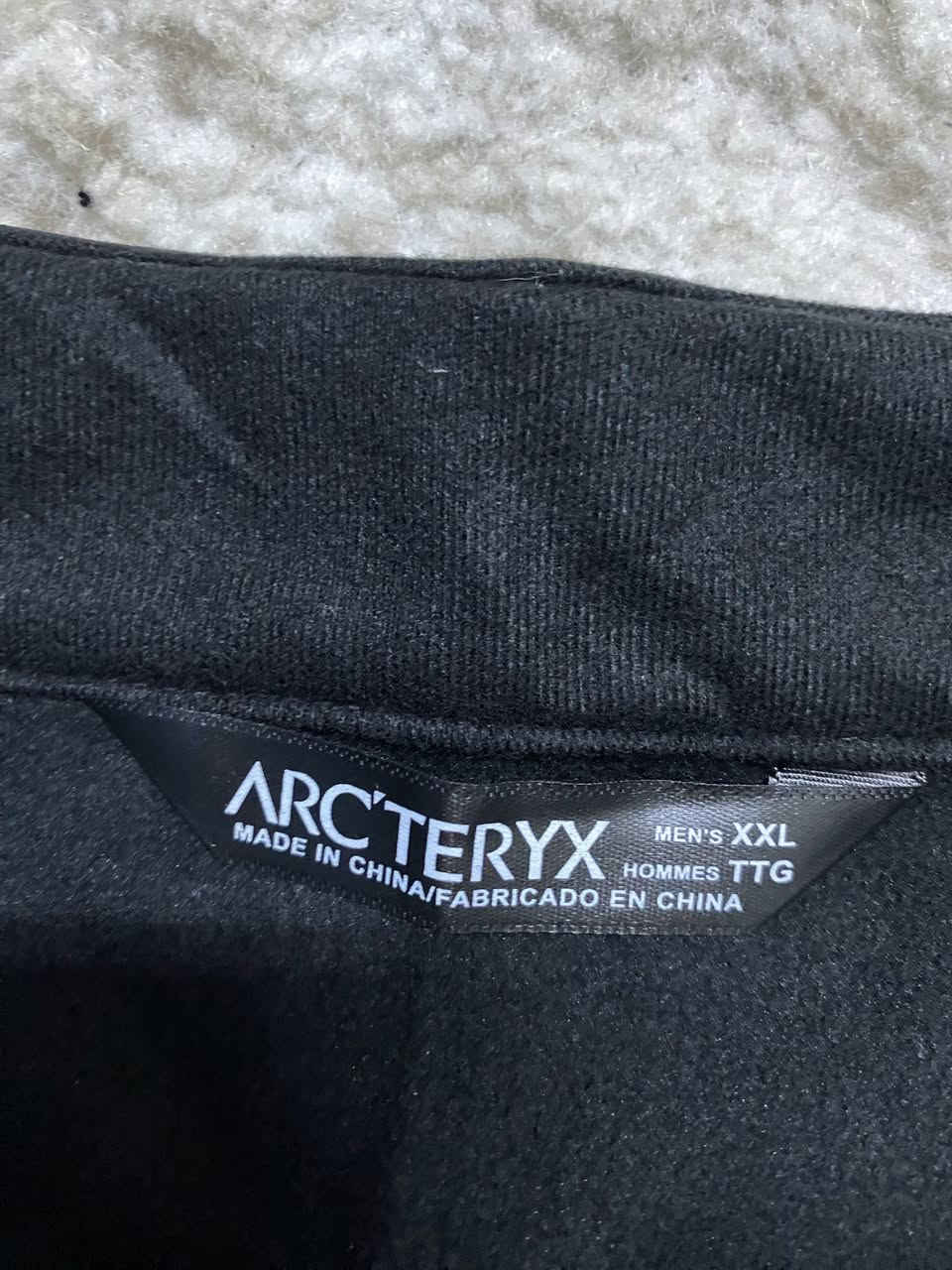 arcteryx
orginal 
size \36\38
بالە غیرمستخدم 
توصیل\جمع
***********
نظافە%100
