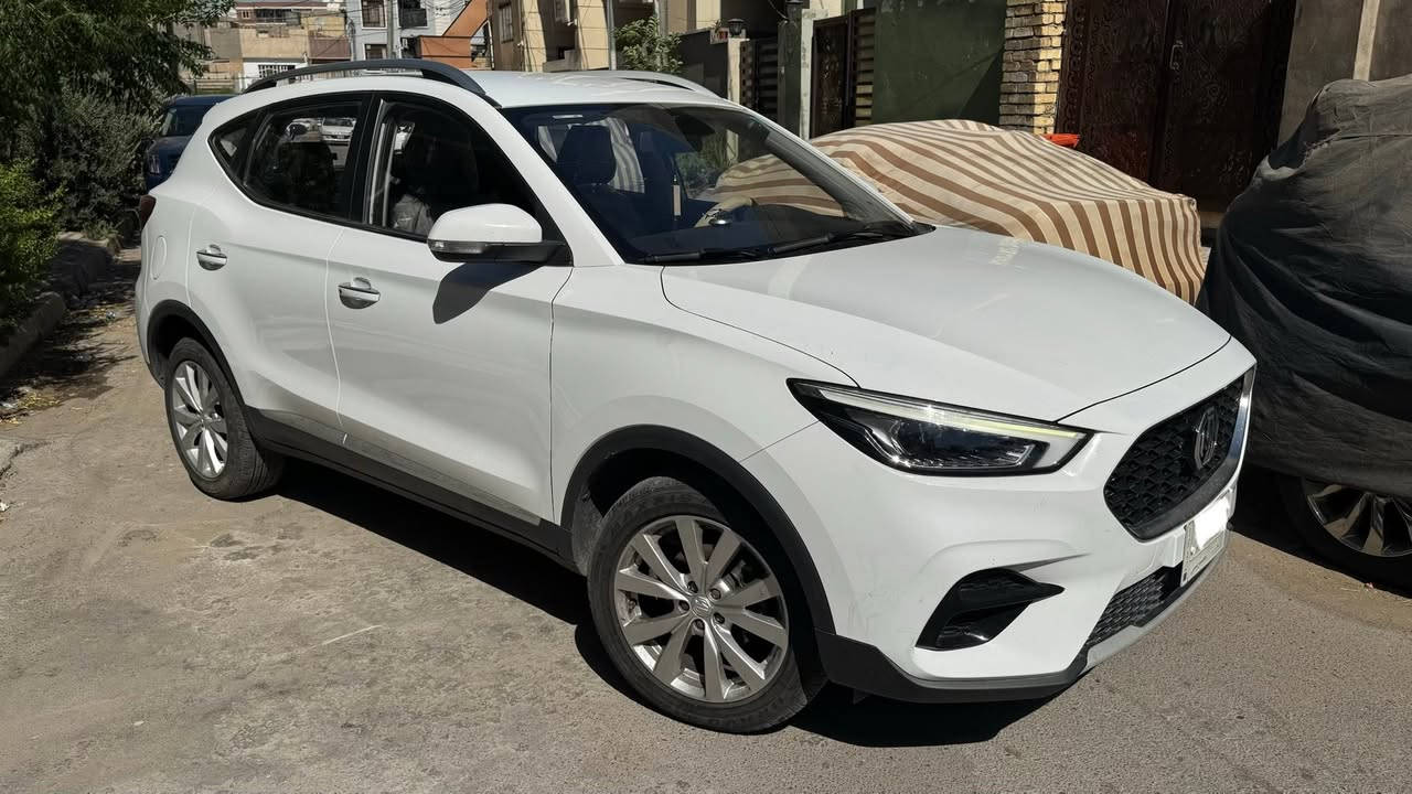 بسم الله الرحمن الرحيم
موديل MG ZS 2024 للبيع

مواصفات السيارة:

الموديل: MG ZS 2024
اللون: ابيض
ناقل حركة: أوتوماتيك
عدد المقاعد: 5 ركاب
محرك: 1.5 لتر و بيه نظام S سبورت
العداد : ٣٥٥٠٠
استهلاك وقود اقتصادي ومناسب للاستخدام اليومي

🔷 التجهيزات والمميزات

شاشة لمس متعددة الوسائط
(حسب الفئة) دعم Apple CarPlay / Android Auto
كاميرا خلفية
حساسات خلفي
تاير سبير جديد ما نازل
تحكم ستيرن 
مثبت سرعة
بلوتوث و USB
اشارات بالمرايا
نوافذ كهربائية
لايتات زينون
جنوط أصلية
مانع انغلاق المكابح ABS نظام
نظام الثبات الإلكتروني ESP
وسائد هوائية متعددة للسلامة
نظام مراقبة ضغط الإطارات 

📌 حالة السيارة

استخدام نظيف جداً
خالية من المشاكل
جاهزة للاستخدام مباشرة
فحص كامل مرحب به
السعر: [$118] بيها مجال بسيط
الموقع : بغداد - الحرية 📍
📞 للتواصل: ***********
