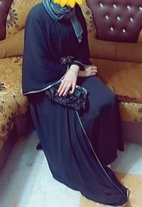 ملبوس مرة • نظيف • ملابس