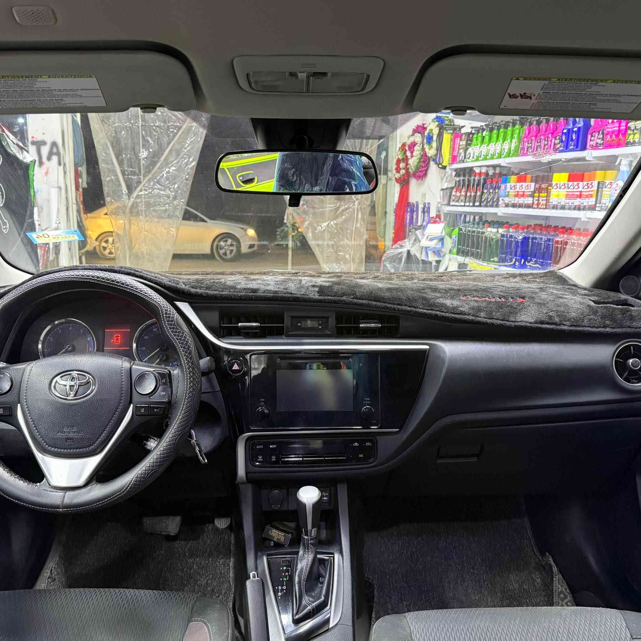 للبيع فقط .

تيوتا كوريلا موديل 2019 LE
ماشية 115 الف حقيقي
گير محرك بشرط ممفتوح
ارقام سنوية هزة كلة جديد بسمي
بيها صبغ بابين طرف سكن و جامرلغ 
بدون دواخل بدون ارباك .
مكان سيارة كركوك سعر 138 ورقة .

*********** 📞
***********📞

كورك بيها واتساب. أربيل, العراق
