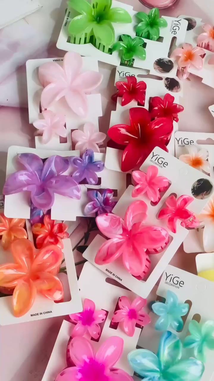 ✨ طقم قراصات الوردة الناعمة ✨🌸

دلعي ستايلج بأجمل أكسسوار 💖
طقم قراصات بشكل وردة يجنن، تصميم أنثوي ناعم يضيف لمسة حلوة ومميزة لشعرج 🌺

خفيف، عملي، ويثبت الشعر بدون ما يأذي 💫
مناسب لكل الإطلالات اليومية والمناسبات 😍#ᴇxᴘʟᴏʀᴇᴘᴀɢᴇ #اكسوارات_نسائيه


**إذا كنت صاحب هذا الإعلان وتريد حذفه لأي سبب، رجاءا أرسل رسالة إلى الدعم الفني**