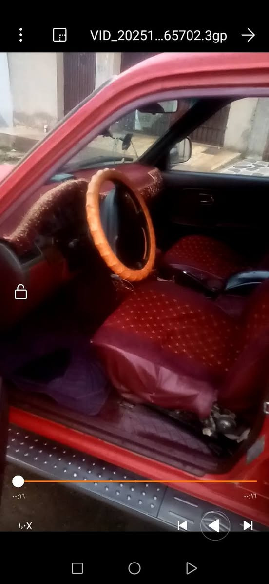 السلام عليكم في كم ديرمو 2010 لا طخه لا صبغ لا شيء   اني الشرعي ماله رقم مسطره رقم***********
