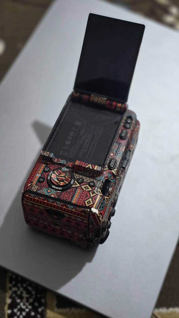 سلام عليكم سوني fx30 بدي فقط
الكاميرا نظيفة ومغلفة مثل ما موضح بالصور الكاميرا حلوة وعله ايدي 

السعر مليون و٧٠٠ وبيهه مجال بسيط جدا
***********
