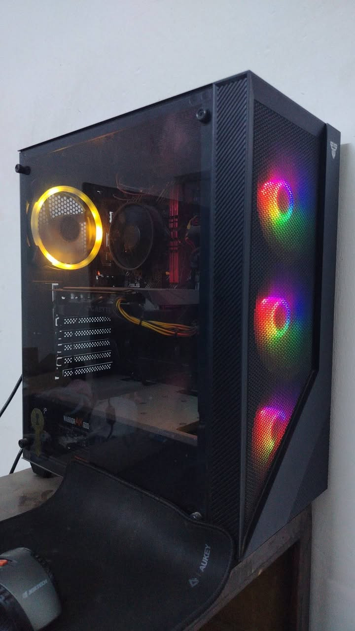 بيسي للبيع شلع كامل
ب850 الف وبي مجال مستعجل على البيعة
GTX 1660 TI
I5 10400F
16GB DDR4
MB ASUS PRIME 510H
PS 600W

الشاشة : GAMEON
الحجم: 24
الدقة: Full HD (1920×1080)
Fast IPS
120Hz
0.5ms (MPRT)
1000:1
250–280 nits
178° / 178°
99% sRGB
دعم AMD FreeSync / Adaptive Sync
دعم HDR10

كيبورد كيمنك مكانكل
RK908
USB

و ماوس JERTECH وايرلس اوبتكل 6D 2.4Ghz
مكاني بغداد الوشاش


**إذا كنت صاحب هذا الإعلان وتريد حذفه لأي سبب، رجاءا أرسل رسالة إلى الدعم الفني**