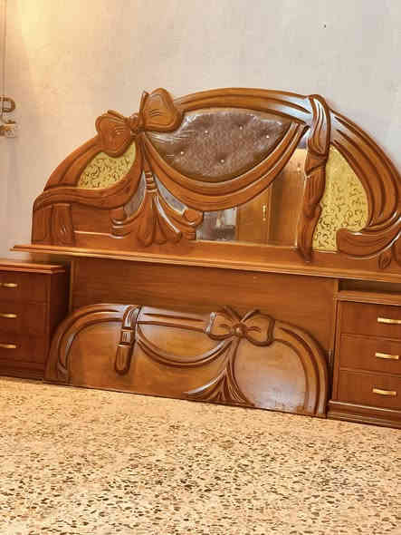 غرفه ام سته ملحق نضيفه داخل خارج صاج شغل ثكيل سعر 650 مدينه الصدر واتساب *********** كو توصيل 🚚.
