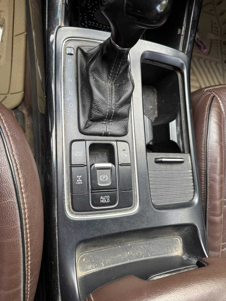 سورنتو 2015 محرك 4 سلندر 2500 كويتي فول مواصفات مكفوله من الحادث
محرك 4 سلندر

دفع رباعي AWD

بانوراما

حساس امامي خلفي

كشنات اماميه تدفئه وتبريد

كشنات خلفيه تدفئه

لايت متحرك مع الستيرن

بصمه ابواب

بصمة تشغيل

جنطه بصمه

جنطه كهرباء

نقاط عمياء بالمرايه

مري شفط

ستائر بالابواب الخلفيه

ويل كروم

كامره خلفيه

سبعه راكب 

ثلاث قطع تبريد

السعر 195 وبيها مجال

العنوان كربلاء الحسينيه

***********
