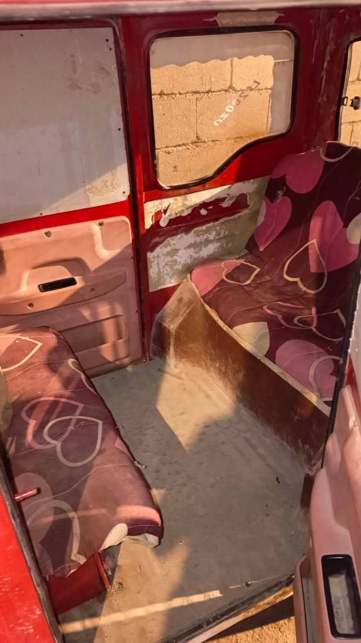 سلام عليكم تكتك صيني موديل 17اوراق مكينة قبل اسبوع شادة تشيل عبري 4نفرات من غير السايق حلوة ونضيفة سعر مليون مكان ابو الخصيب بهادرية ***********
