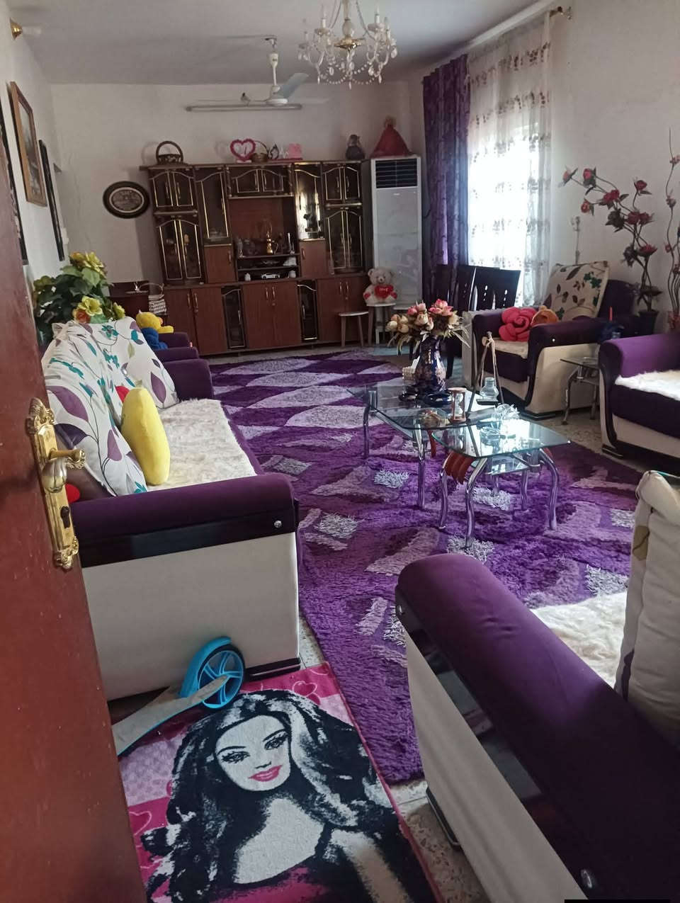 دار للبيع كبير 600 متر بناء 250 وفوك بيه قطعه وره البيت جبيره البيت جاهز من كلشي
طابو زراعي سند 25
خدمات كامله مي كهرباء تبايط بلباب شارع عريض 
طابقيه اربع غرف صاله كبيره مطبخ كبير حار وبارد 
جاهزه على اخر حبايه 
للاتص***********
السعر 110 وقابل للتفاوض
اتصال فقط لا يوجد وتساب او مراسله ماسنجر
