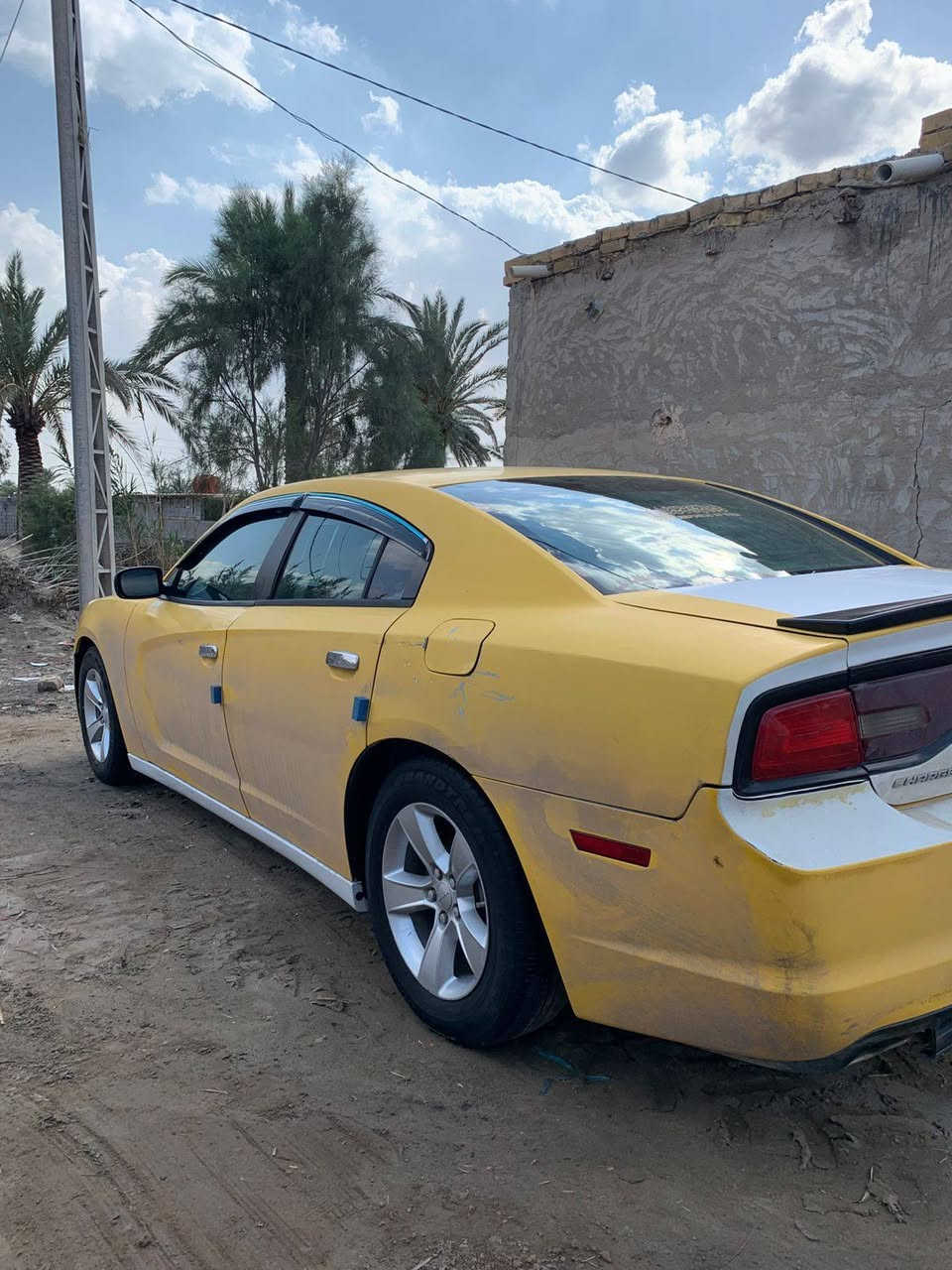 السلام عليكم
ماشاء الله
للبيع جارجر 2011
لون اصفر رقم بغداد
سياره مكفوله من كلشي
ماعدا جاملغ الخلفي بي ضرر شبرين
سياره خير من الله كبل للشغل مكينه 2016. للأتصال.
***********
