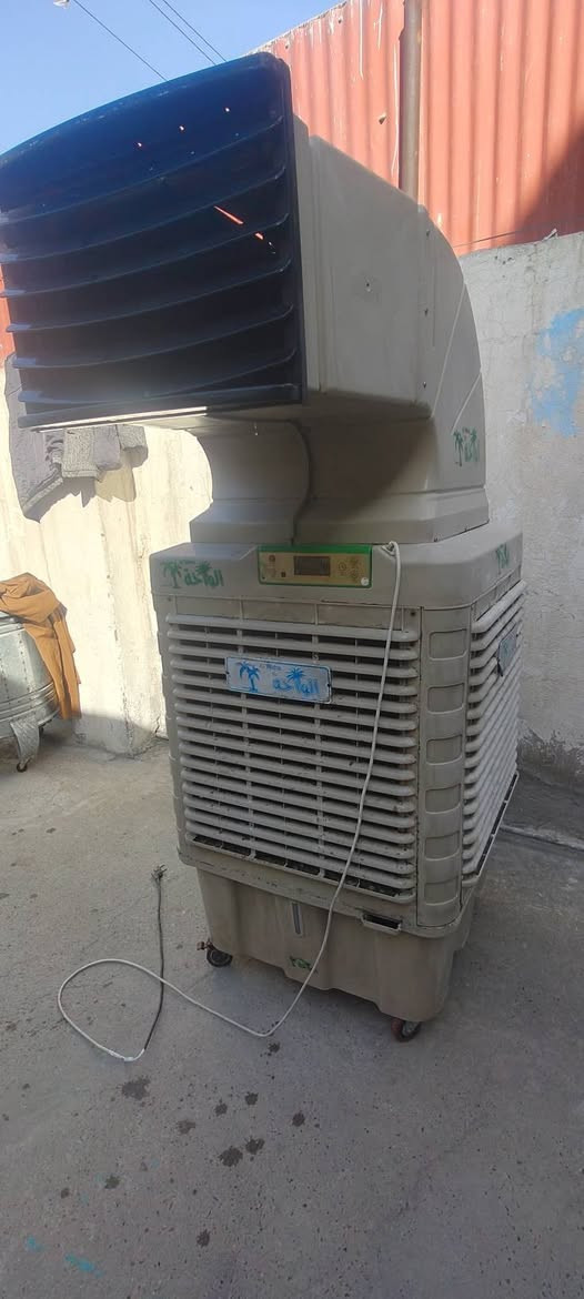 سلام عليكم كنفيره الوحه السعودي الأصلي حجم كبير ضخمه 3سرع تفع كلش قوي كامله عل فحص سعرها 200 مكاني الشعب رقم *********** واتساب
