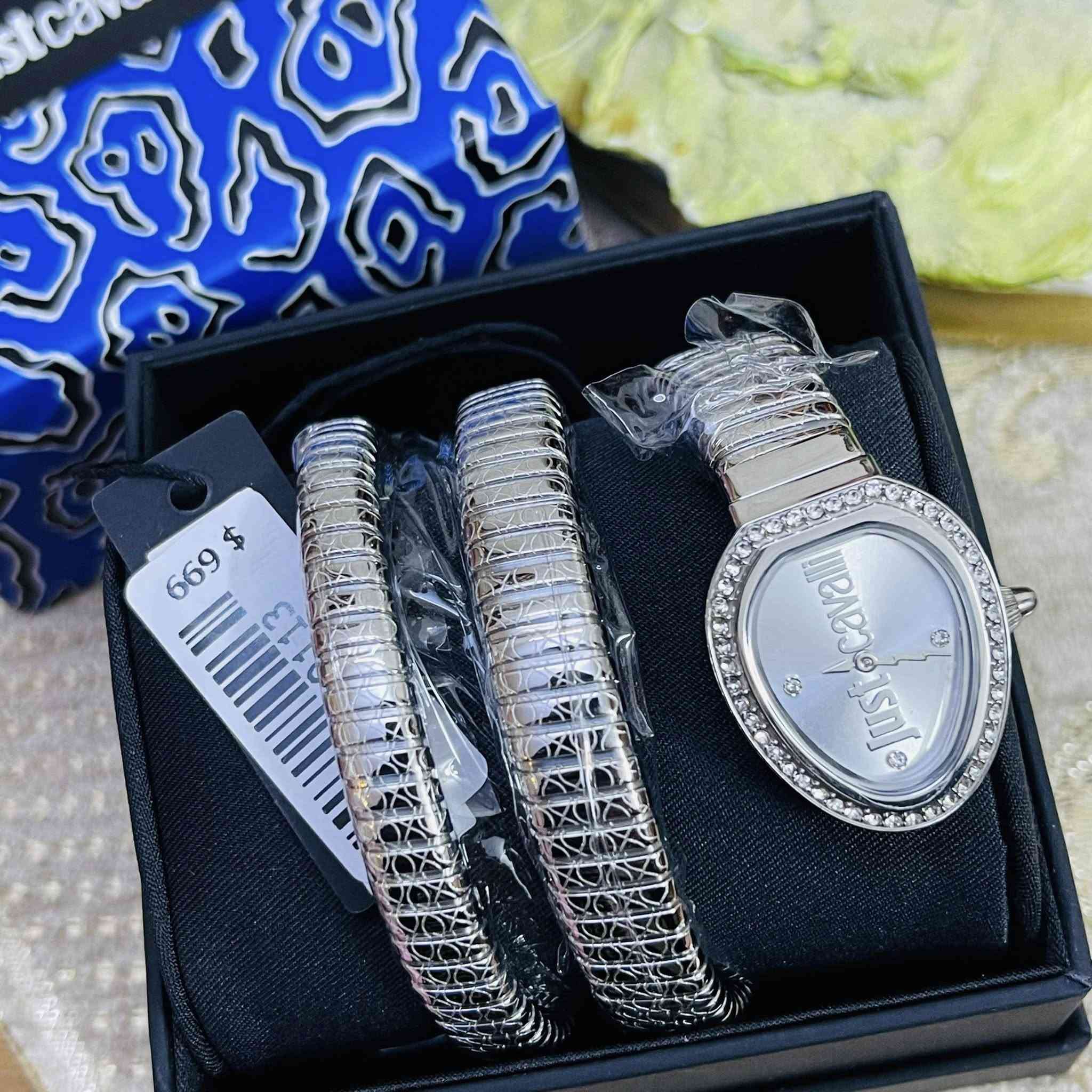 🎁✅مجموعة ساعات نسائية 
🎁✅مختلف البراندات الاصلية 
👌الياباني والسويسري 
🔥امبريو ارماني 
🔥مايكل كورس 
🔥تومي هليفغر 
🔥جاست كفالي 
🔥هانوا 
🔥تروفيش
🔥رومانسون


**إذا كنت صاحب هذا الإعلان وتريد حذفه لأي سبب، رجاءا أرسل رسالة إلى الدعم الفني**